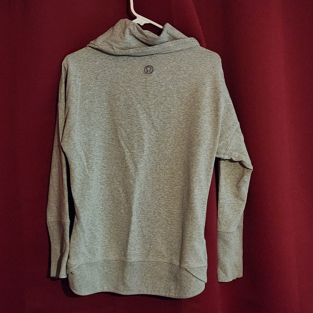 Women's Lululemon Rest Day Pullover